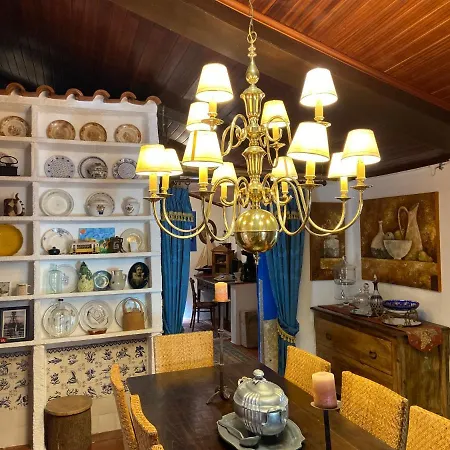 Hotel A-do-ze-velho Sesimbra